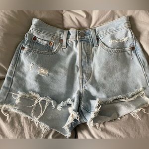 Levi distressed jeans